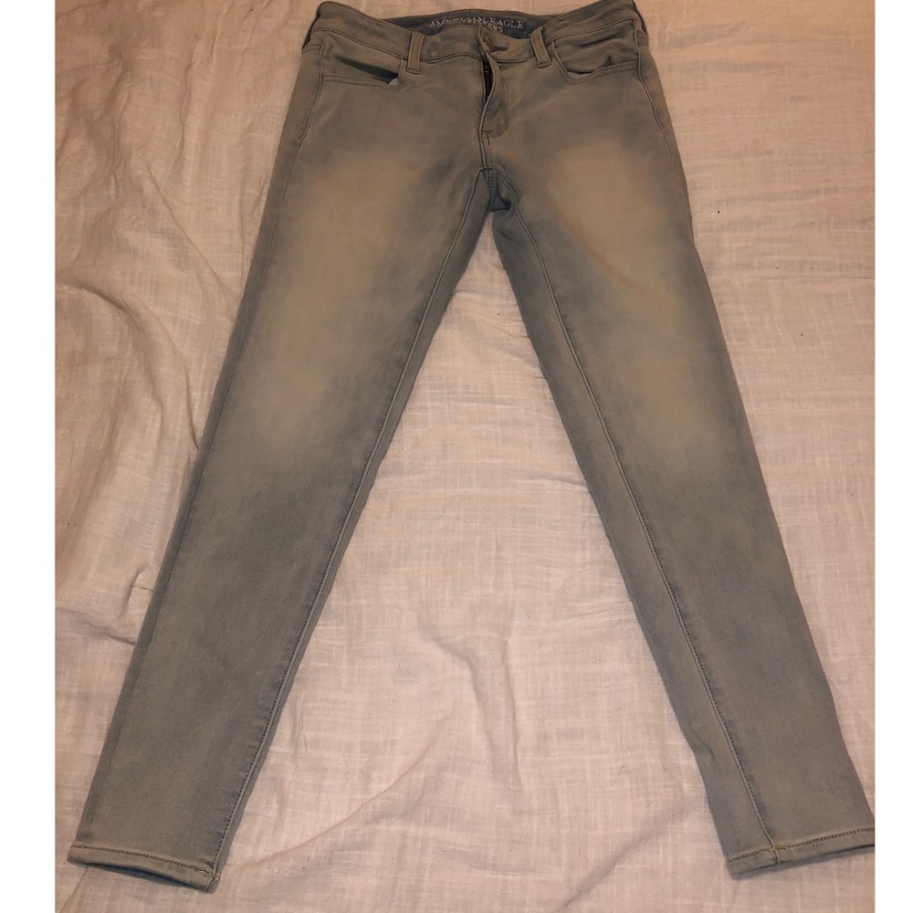 American Eagle Light Wash Jeggings